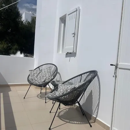 화이트 미스 Mykonos Town