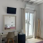 White Myth 3* Mykonos Town