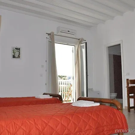 وايت ميث 3* Mykonos Town