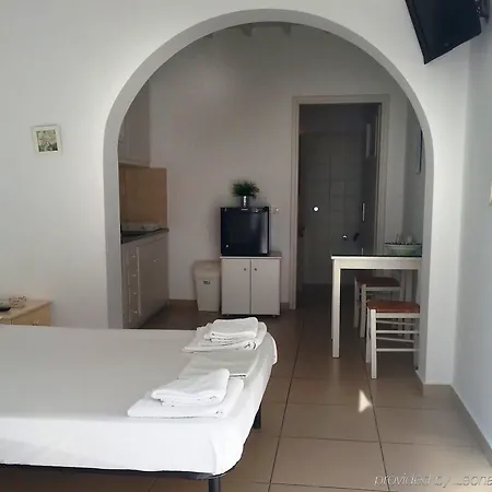 白色之谜酒店 3* Mykonos Town