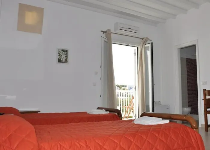 White Myth 3* Mykonos Town