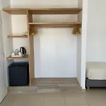 白色之谜酒店