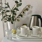 白色之谜酒店 Mykonos Town