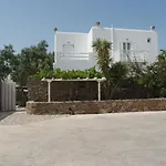 招待所 白色之谜酒店 3*