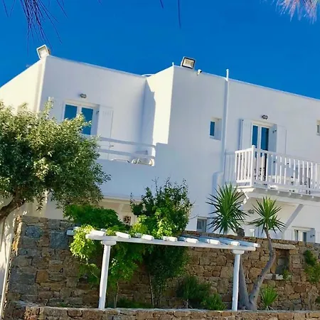 Guest house White Myth 3*