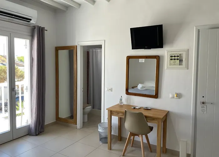 White Myth Guest house 3*