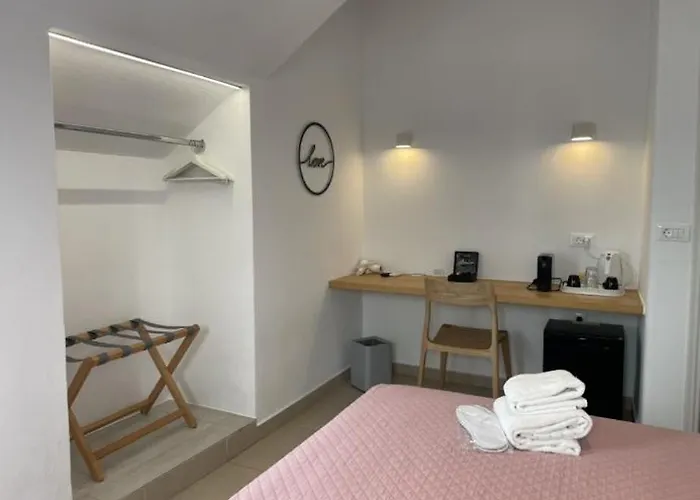 Guest house White Myth Mykonos Town