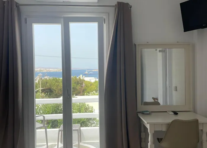 White Myth Guest house 3*