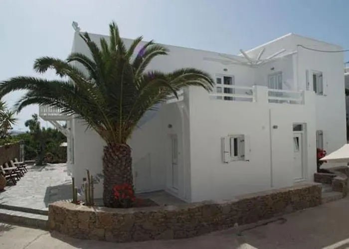 Guest house White Myth 3*