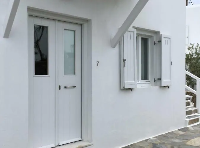 Guest house White Myth 3*