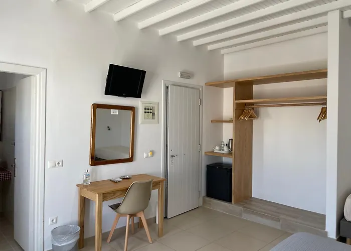 白色之谜酒店 3*